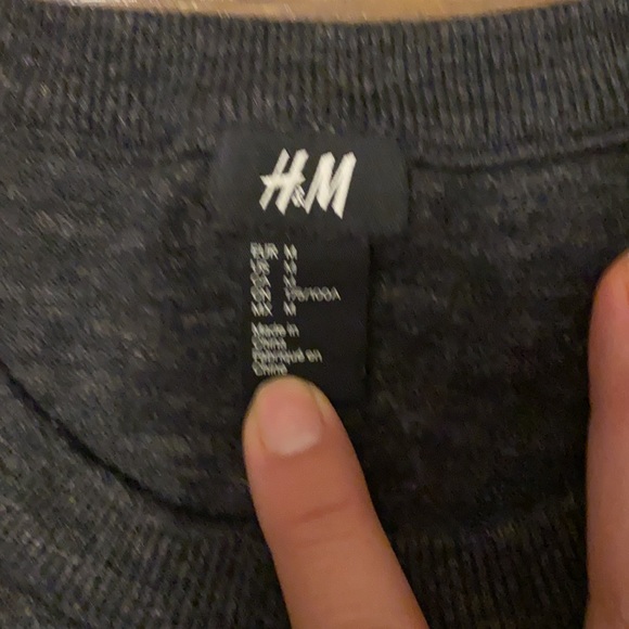 SOLD 😍😍 Knit sweater men’s M from H and M - Picture 2 of 4